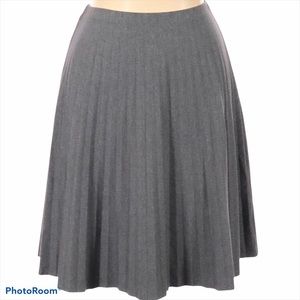 Talbots Pleated Skirt Elastic Waist Grey Petite 14